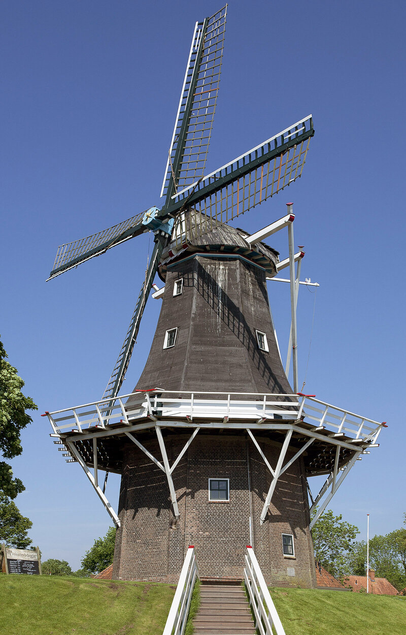Koren- en pelmolen De Meeuw